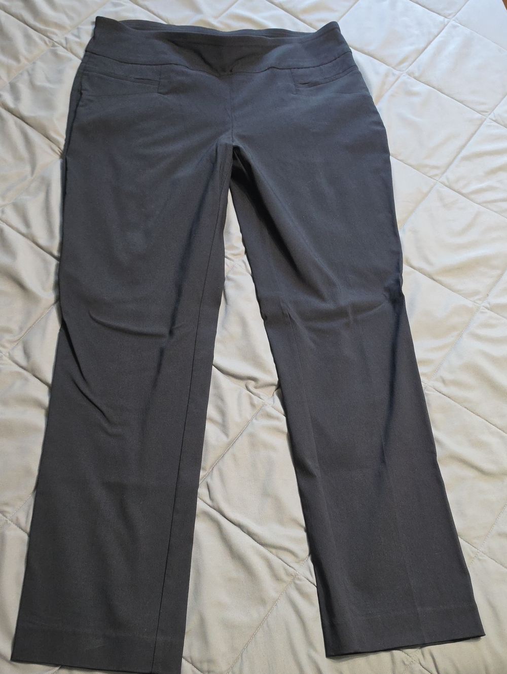 Briggs New York Women's Black Stretch Pull-On Trousers